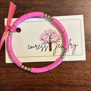 NWT handmade Pink and Gold Beaded Bracelet